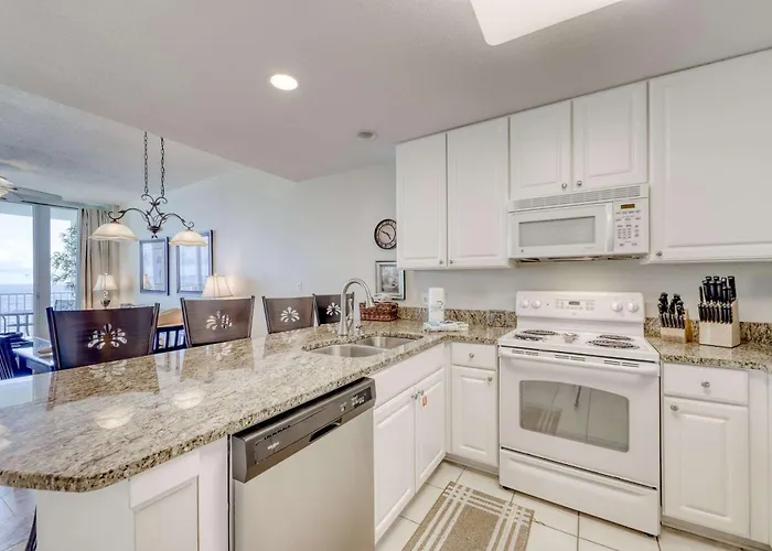 Holiday home Gulf-front In The Heart Of Town W Pools Hot Tubs & Access *