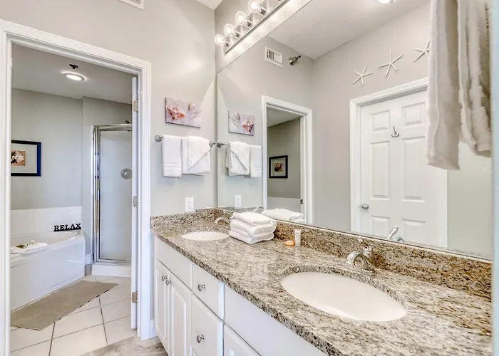 Holiday home Gulf-front In The Heart Of Town W Pools Hot Tubs & Access