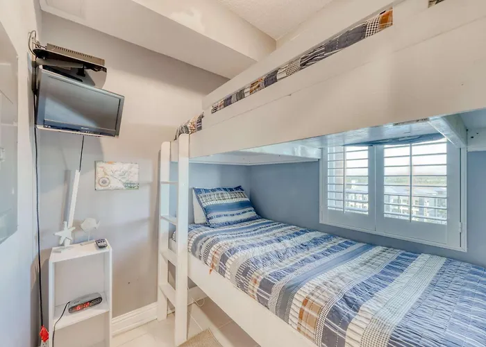 Holiday home Gulf-front In The Heart Of Town W Pools Hot Tubs & Access
