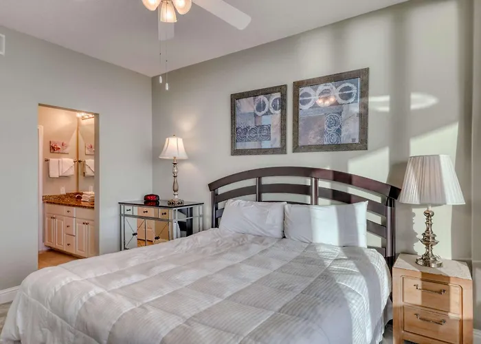 Holiday home Gulf-front In The Heart Of Town W Pools Hot Tubs & Access Gulf Shores