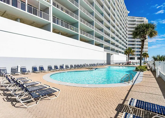 Gulf-front In The Heart Of Town W Pools Hot Tubs & Access Gulf Shores