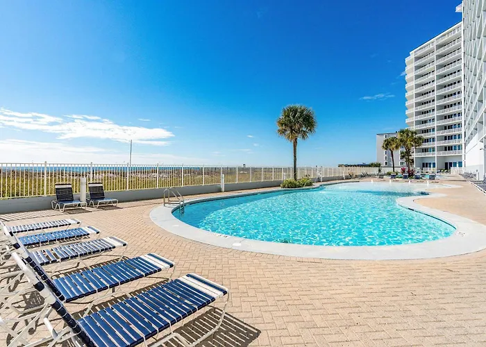 Gulf-front In The Heart Of Town W Pools Hot Tubs & Access *