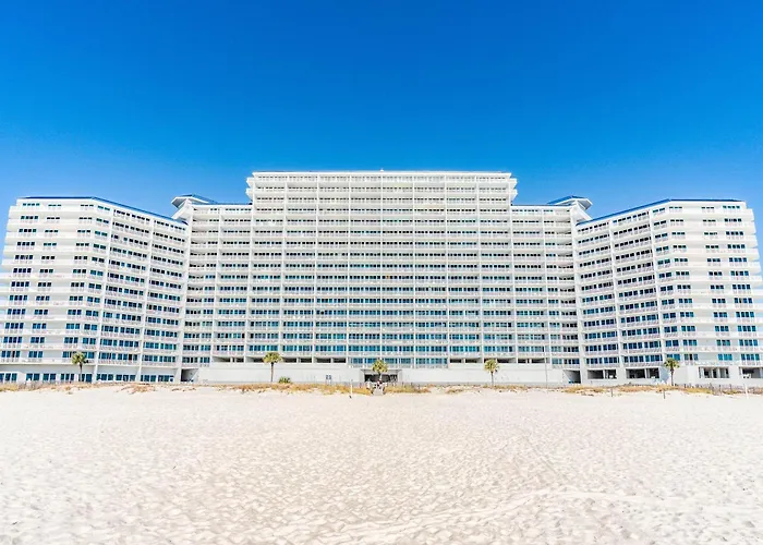 Gulf-front In The Heart Of Town W Pools Hot Tubs & Access Holiday home Gulf Shores