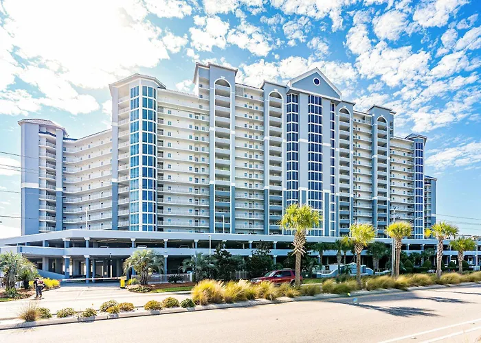 Gulf-front In The Heart Of Town W Pools Hot Tubs & Access Holiday home
